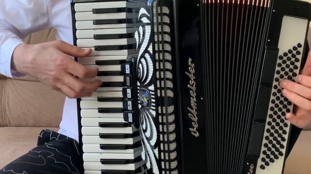 Урок Аккордеона | Как играть на аккордеоне | Застольные песни и разбор на аккордеоне смотреть онлайн
