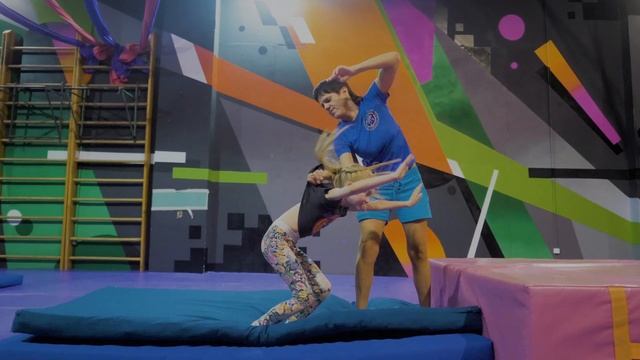 Запиши ребенка на АКРОБАТИКУ смотреть онлайн