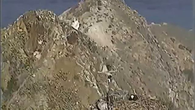 WE/WA - Flying In for Breakfast смотреть онлайн