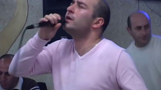 VARDANIK.  AX  EN  ERGRI  HOXIN  MERNEM