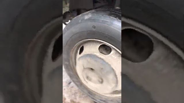 тормоза Исузу НКР 75 манипулятор после замены колодок#исузу#тормоза#греются#клинит#эвакуатор смотреть онлайн