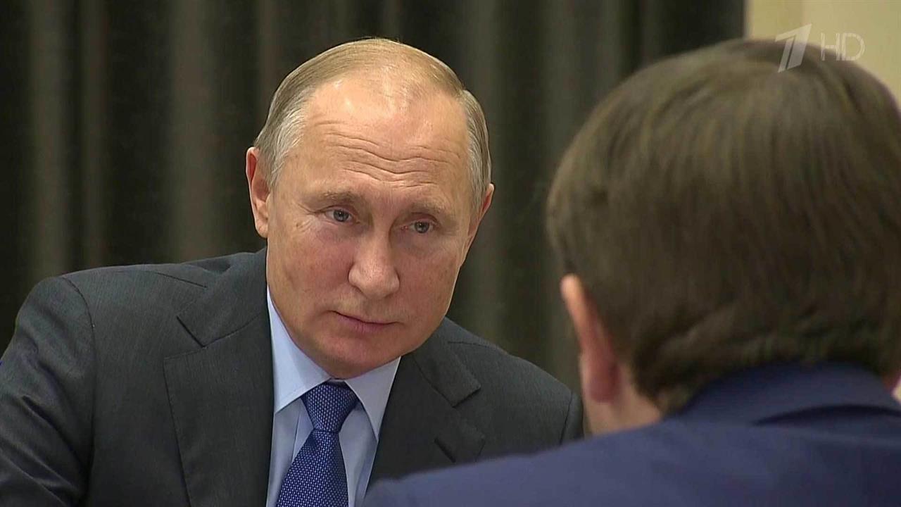 Владимир Путин провел рабочую встречу с руководителем Федерального агентства по рыболовству Ильей...