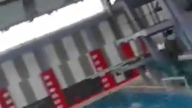 VLOG я с друзьями в дворце водных видов спорта смотреть онлайн