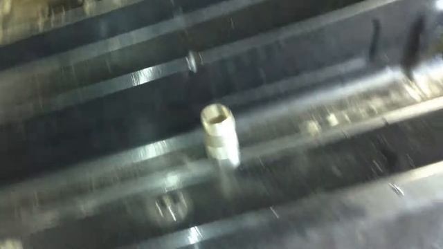 МЕНЯЕМ СТОЙКУ на RANGE ROVER / Replace damper on RANGE ROVER смотреть онлайн