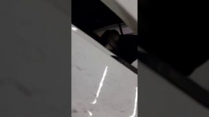 Как открыть капот на Ниве нсли порвался трос