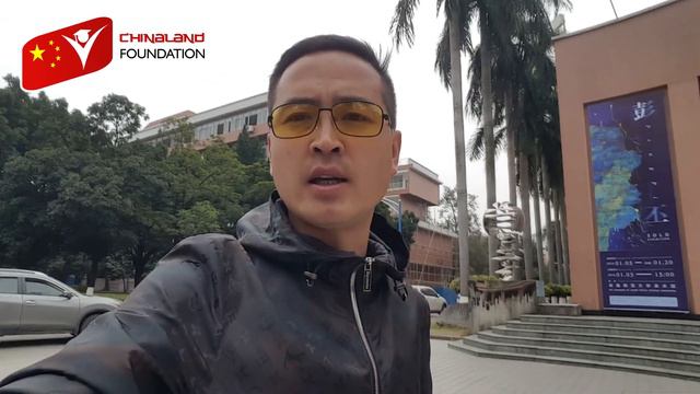 South China Normal University. Куда лучше ехать если у тебя семья? смотреть онлайн