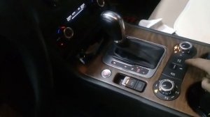 Volkswagen Touareg  Переводим пневмоподвеску в режим установка на подъёмник.