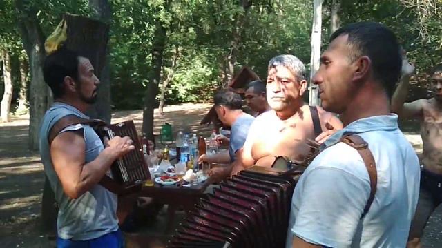 В парке Пушкина, в день выборов-2 смотреть онлайн