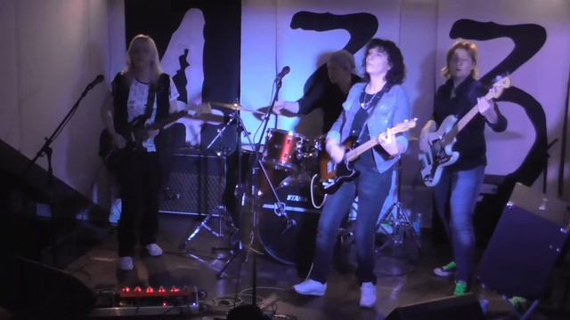 "Хелиум Джем" в клубе "Арт-мансарда 4'33" 16.10.2016. Часть первая. смотреть онлайн