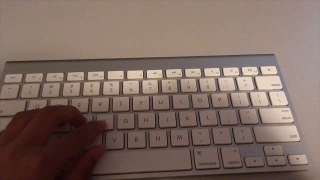 Let's-Review-A-Mac Episode 1 - Magic Keyboard VS A1314 Apple Wireless Keyboard