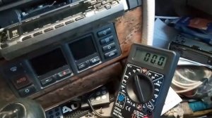 Щелчок в динамиках при выключении магнитолы