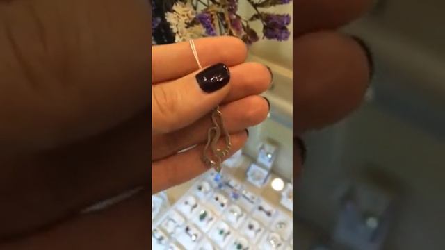Серебряный кулон, подвеска Ножки смотреть онлайн