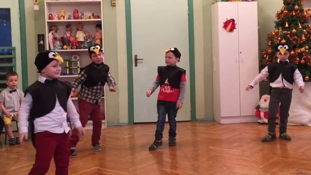 Ребёнок будущего - Новогодний утренник - танец пингвинов смотреть онлайн