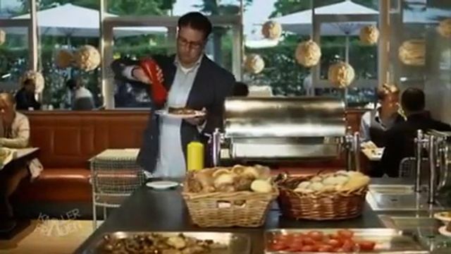 Лайфхак Как незаметно Пукнуть в кафе смотреть онлайн