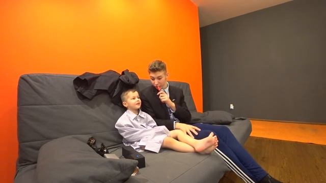 [2Ч]КРАТКО О МЛАДШЕМ БРАТЕ... смотреть онлайн