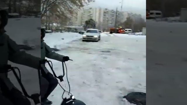SEEV CITYCOCO - Езда зимой по снегу. смотреть онлайн