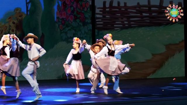 Танец белорусский «Крутуха». Академия хореографии «Nomad»/группа «Жолбарыс», «Арлан». NOMAD JUNIOR смотреть онлайн