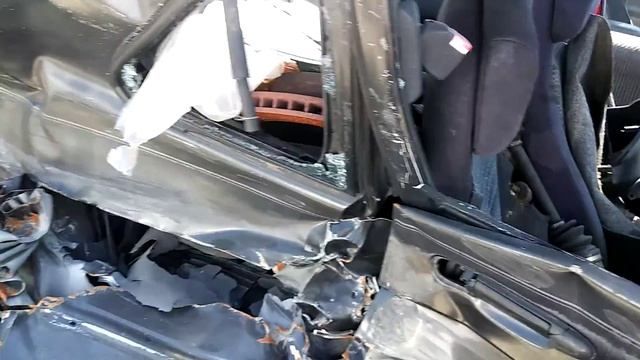 Smacked 92 Toyota Paseo @ junkyard. Ouch! смотреть онлайн