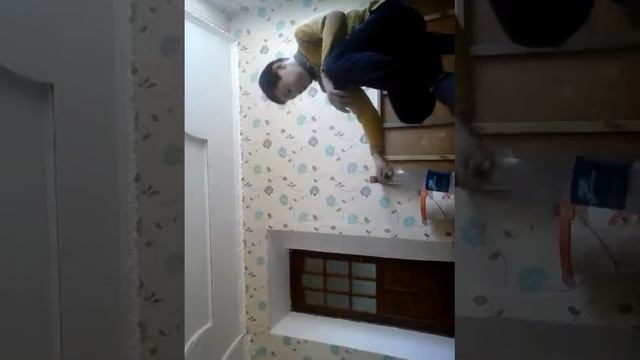 Самый первый видео. Бутылка воды. Челлендж смотреть онлайн