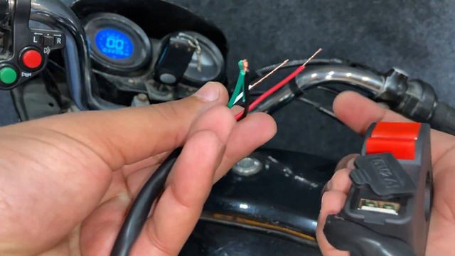 How to install Gadget USB Waterproof (with Switch) Bike Mobile Charger смотреть онлайн