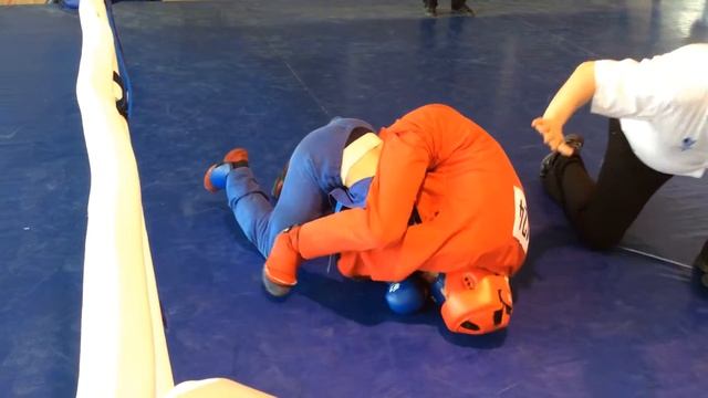 Залим Бетуганов 1.2 - Универсальный Бой смотреть онлайн