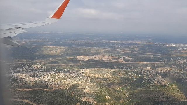 Посадка самолета Airbus A321 при облачности