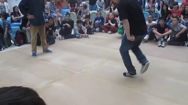 Кудрявый против Бигбона(ТопРок) смотреть онлайн