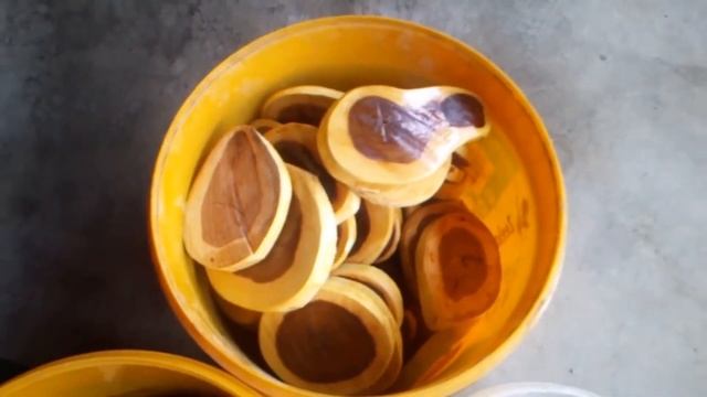 Как сделать стену из спилов дерева самому. смотреть онлайн