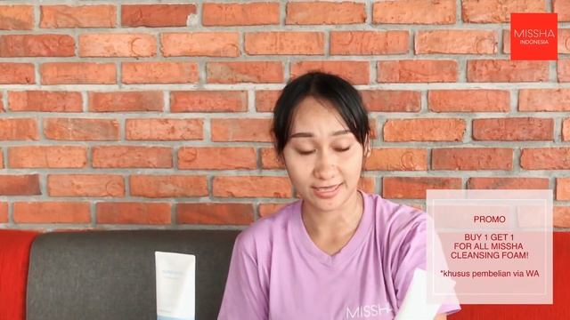 MISSHA Super Aqua Ultra Hyalron Cleansing Foam And Cell Renew Snail Cleansing Foam