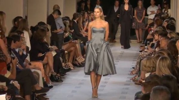 Zac Posen Ready to Wear Spring 2013 Vogue Fashion Week Runway Show