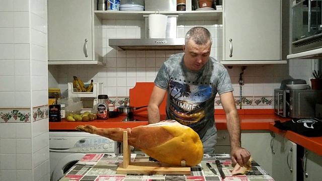 Как правильно резать хамон и какие нужны приспособления смотреть онлайн