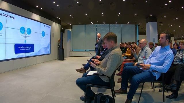 Hyundai запускает продажу авто через интернет. Что будет с дилерами? смотреть онлайн