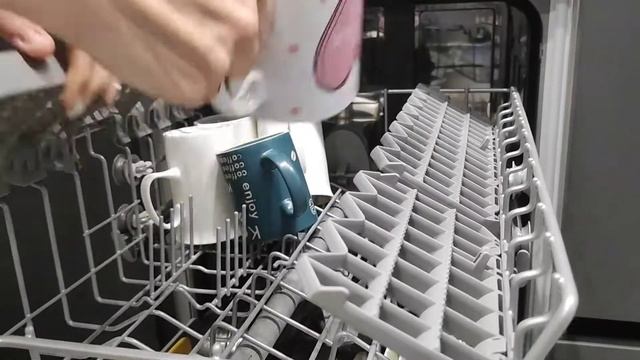 Как загрузить посудомоечную машинку. Сколько поместится в 45 модель. смотреть онлайн