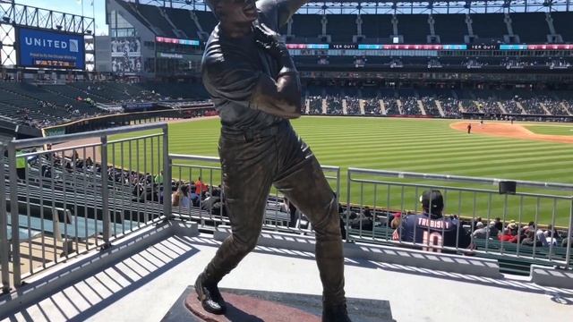 Ballpark #3 - Guaranteed Rate Field смотреть онлайн