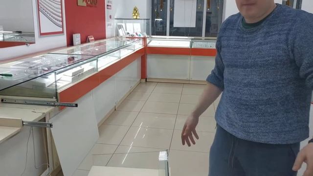 Замена замка витрины смотреть онлайн