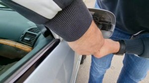 Разбор бокового зеркала Mercedes W211. Проблема с повторителем поворота.