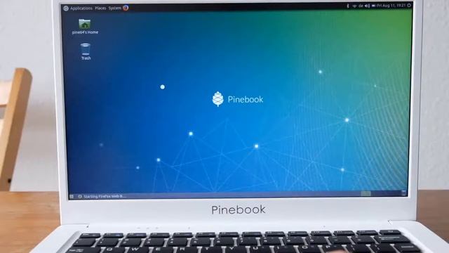 Techview Podcast Show 405: Pinebook Review смотреть онлайн