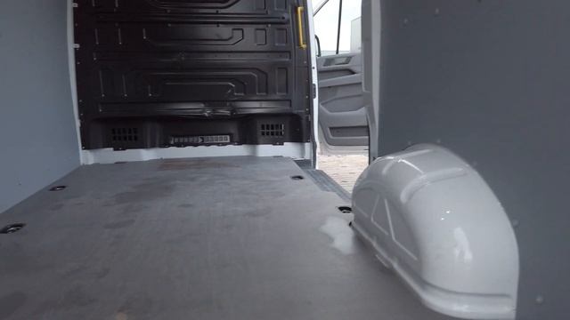 Volkswagen Crafter 35 2.0TDI 177PK L3H3 AUTOMAAT | Camera | Trekhaak 3t