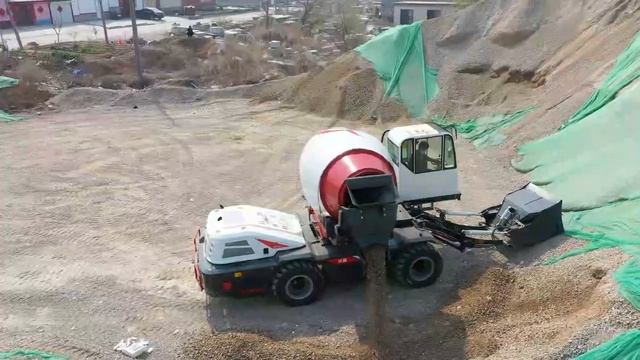 How is a concrete mixer truck filled? смотреть онлайн