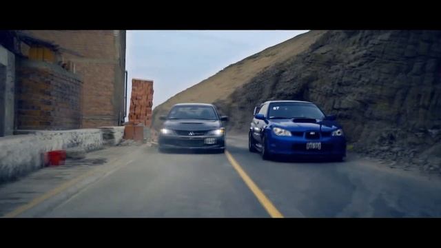 Субару на парковке Бумеров (ВИДЕО) смотреть онлайн