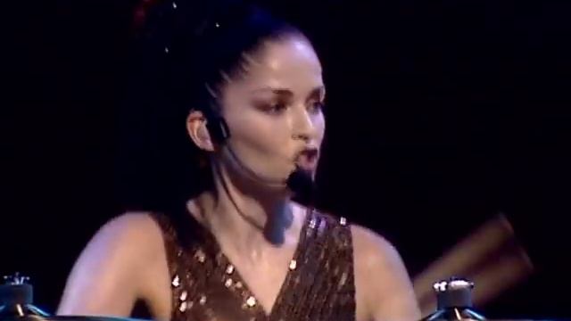 Caroline des Corrs смотреть онлайн