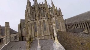 Средневековый замок Мон-Сен Мишель