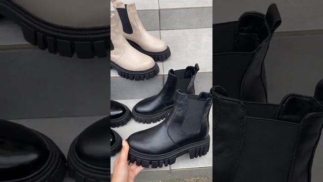 Ботинки кожаные на резинке и тракторной подошве (5588). Цена: 71 у.е. смотреть онлайн