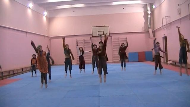 70. "Ночевала тучка золотая" Современная хореография смотреть онлайн