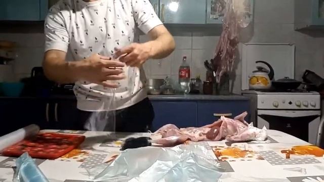 Вес кролика и его тушка в 107 дней(выгодно ли кормить кролика комбикормом)!И реально получить 2 кг. смотреть онлайн