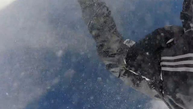 GoPro погребенная в снегах Эльбруса (читать комментарии) смотреть онлайн