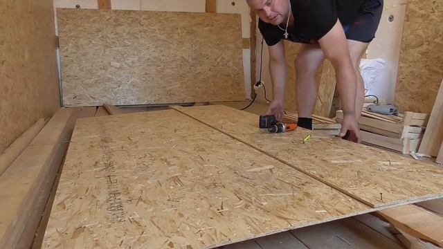 Обзор электролобзика ЗУБР 570 монтаж плит OSB в мансардной крыше смотреть онлайн