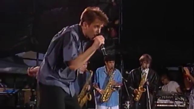 Peter Gabriel - Sledgehammer (Live) смотреть онлайн