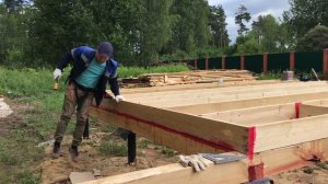 Лаги пола в каркасном доме. Начинаю установку