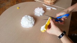 Цветы из бумажных салфеток